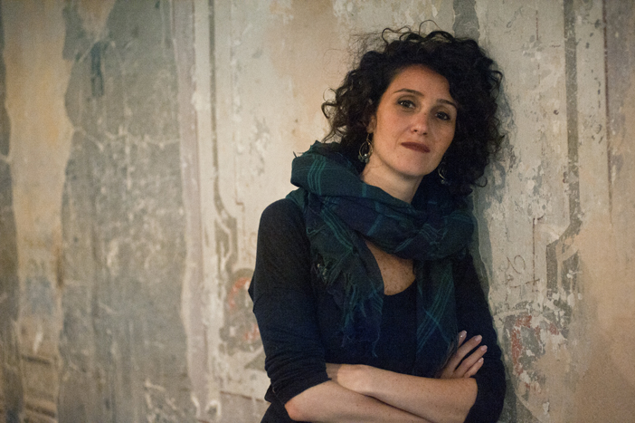 Yahudi gençler aile yadigârlarını anlatıyor